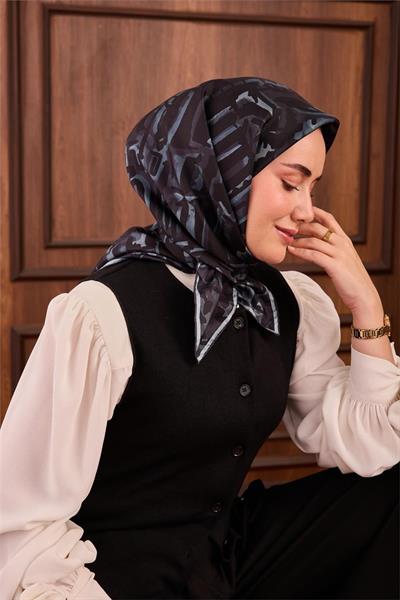 Twill İpek Eşarp Siyah–Bebe Mavi–Füme Desenli Tok Duruşlu 90x90
