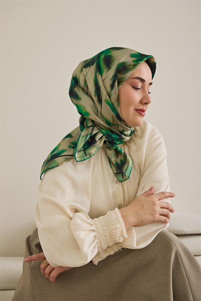 Twill İpek Eşarp Soyut Çiçek Desen Patina Yeşili 90x90