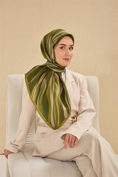 Twill İpek Eşarp Kıvrımlı Şerit Yeşil 90x90