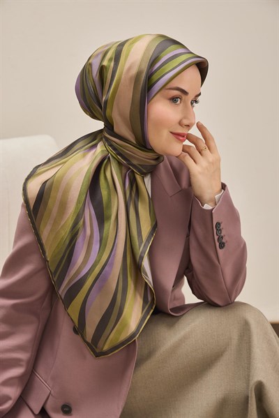 Twill İpek Eşarp Kıvrımlı Şerit Yeşil Bej 90x90