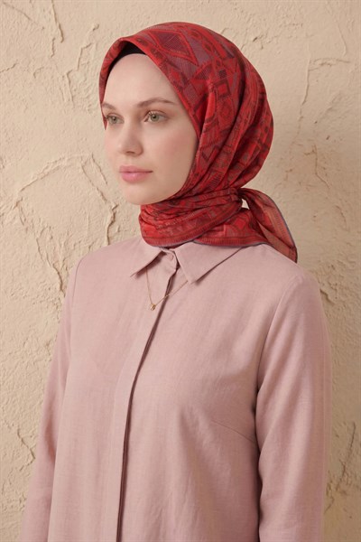 Soft Eşarp Geometrik Desen Parlak Kırmızı 90x90