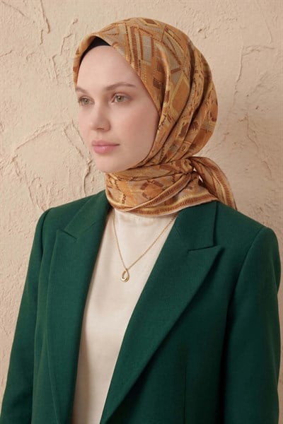 Soft Eşarp Geometrik Desen Soluk Turuncu 90x90