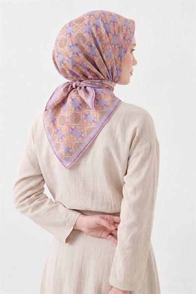 Soft Eşarp Minimal Motif Fuşya