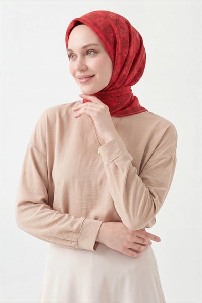 Soft Eşarp Minimal Motif Kırmızı