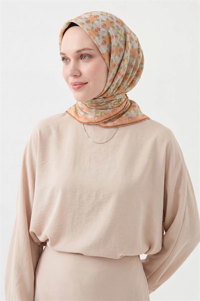 Soft Eşarp Minimal Motif Taş