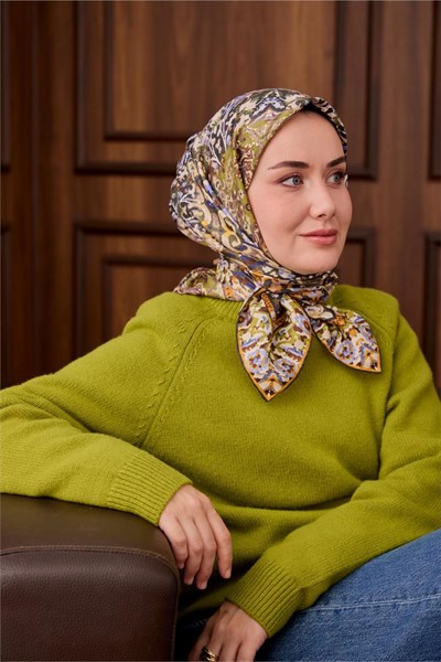 Twill İpek Eşarp Fıstık Yeşili–Turuncu Desenli Tok Duruşlu Kaymaz 90X90