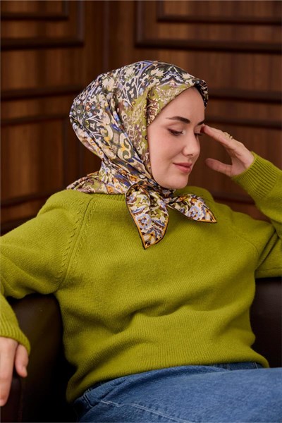 Twill İpek Eşarp Fıstık Yeşili–Turuncu Desenli Tok Duruşlu Kaymaz 90X90