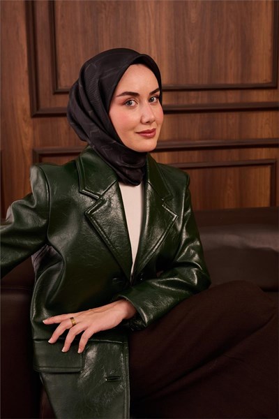 Twill İpek Eşarp Koyu Yeşil–Yeşil–Yeşil Gri Desenli Tok Duruşlu 90X90