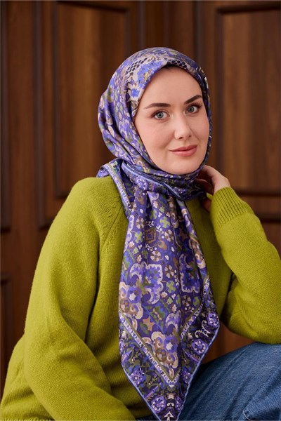 Twill İpek Eşarp Mor–Bebe Mavi Desenli Tok Duruşlu Kaymaz 90X90