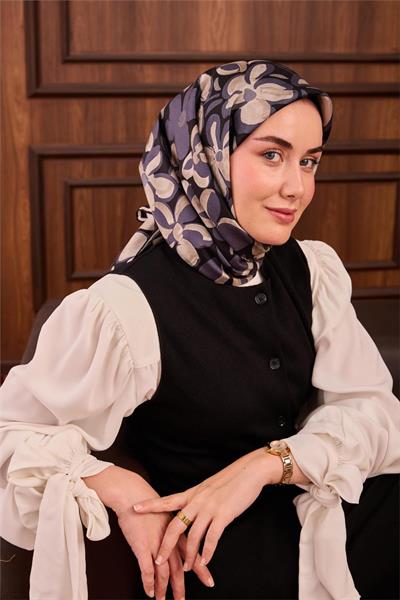 Twill İpek Eşarp Pastel Mor Taş Siyah Papatya Desenli Tok Duruşlu 90x90