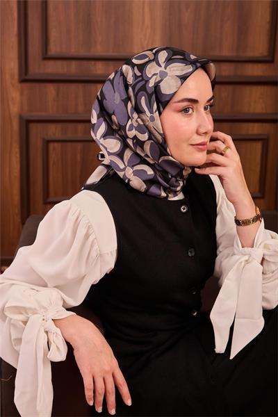 Twill İpek Eşarp Pastel Mor Taş Siyah Papatya Desenli Tok Duruşlu 90x90