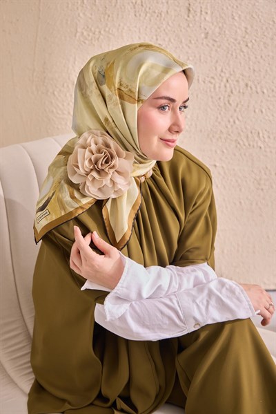 Twill İpek Petal Eşarp Yağ Yeşili 90x90