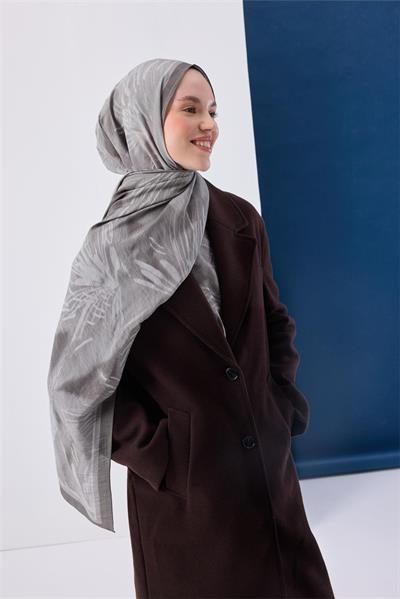 Viskon Mayda Şal Uçuk Gri Zeminli Gümüş ve Füme Tonlu Desenli Yumuşak Dokulu Dökümlü 190x70