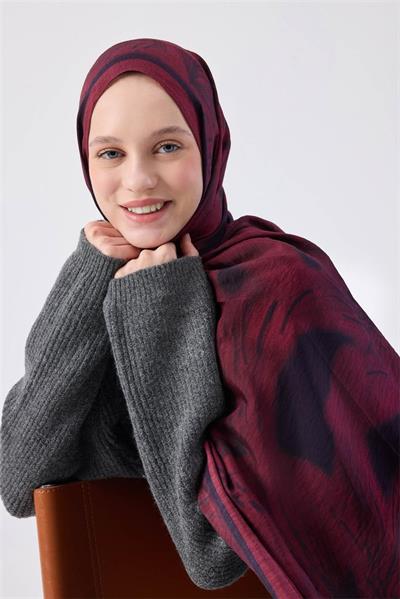 Viskon Mayda Şal Vişne Zeminli Siyah Detaylı Desenli Yumuşak Dokulu Dökümlü 190x70