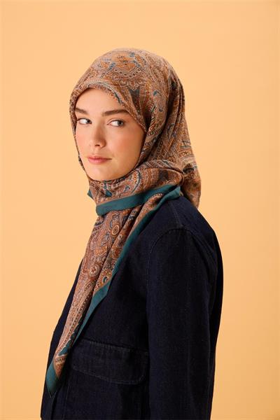 Viskon Karışımlı Velora Eşarp Petrol Yeşili-Soluk Turuncu Desenli Dökümlü Yumuşak Dokulu 90x90