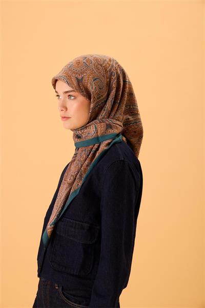 Viskon Karışımlı Velora Eşarp Petrol Yeşili-Soluk Turuncu Desenli Dökümlü Yumuşak Dokulu 90x90