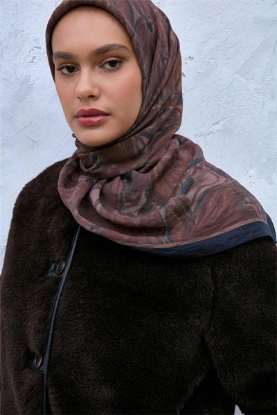 Viskon Velora Karışımlı Eşarp Lacivert-Sütlü Kahve Desenli Kaymaz Dokulu 90x90