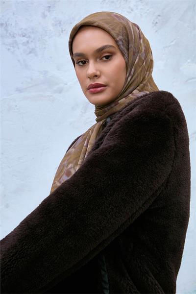 Viskon Velora Eşarp Kına Yeşili-Olive Desenli Tok Duruşlu Kaymaz Dokulu 90x90