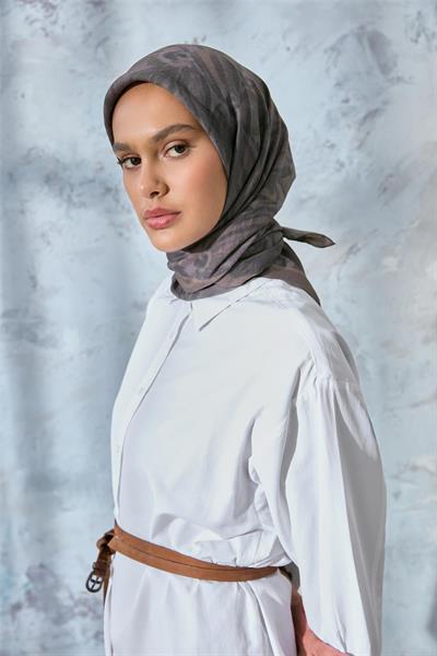 Viskon Velora Eşarp Zeytin Gri-Sazlık Yeşili Desenli Tok Duruşlu Kaymaz Dokulu 90x90