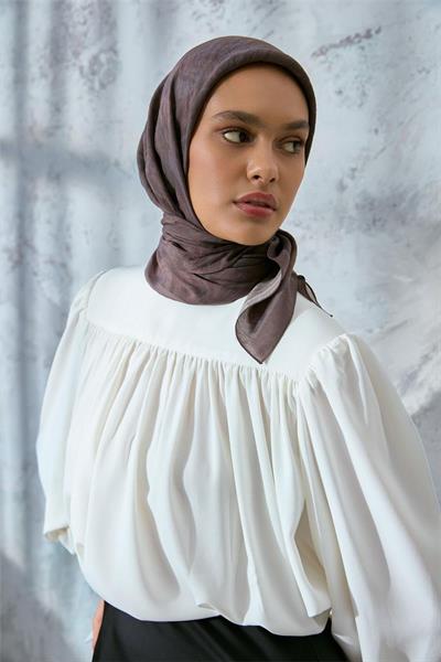 Viskon Velora Eşarp Füme-Gri Toprak Tonlu Tok Duruşlu Kaymaz Dokulu 90x90