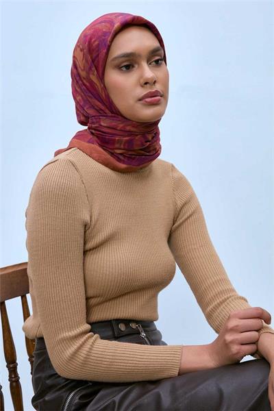 Viskon Velora Eşarp Karamel-Erguvan Tonlu Desenli Tok Duruşlu Kaymaz 90x90