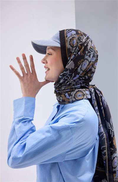Viskon Mayda Şal Siyah Zeminli Çok Renkli Desenli Yumuşak Dokulu 190X70