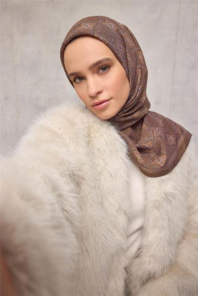 Viskon Velora Eşarp Küllü Vizon Yonca Desenli Tok Duruşlu 90x90