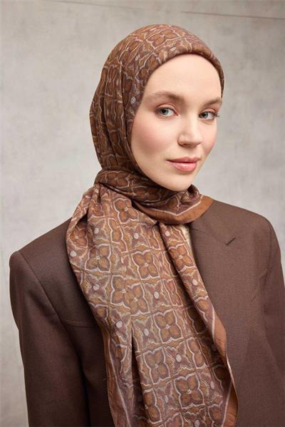 Viskon Velora Eşarp Taba Karamel Yonca Desenli Tok Duruşlu 90x90