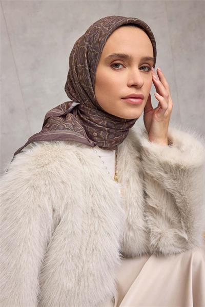 Viskon Velora Eşarp Küllü Mürdüm Yonca Desenli Tok Duruşlu 90x90