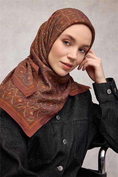 Viskon Velora Eşarp Koyu Kiremit Yonca Desenli Tok Duruşlu 90x90