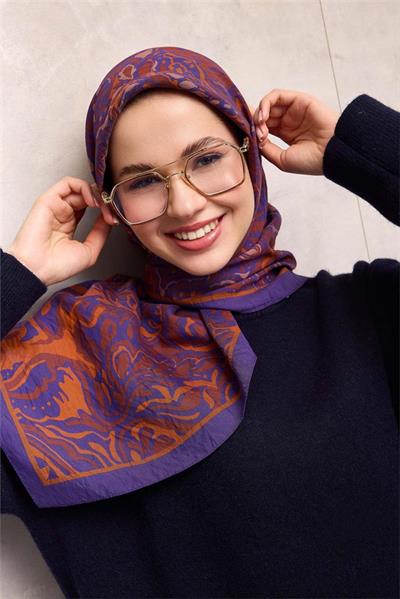 Viskon Velora Eşarp Menekşe Antik Desenli Tok Duruşlu 90x90