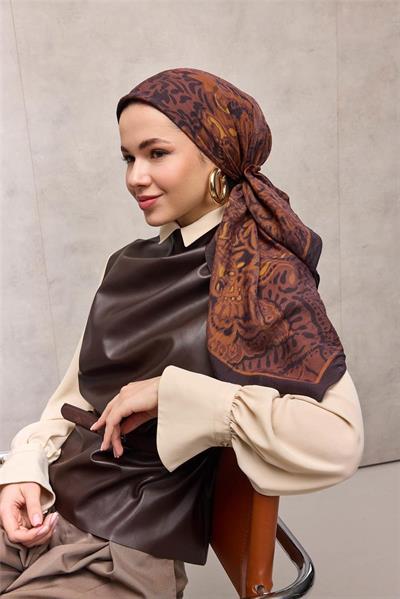 Viskon Velora Eşarp Koyu Mürdüm Antik Desenli Tok Duruşlu 90x90