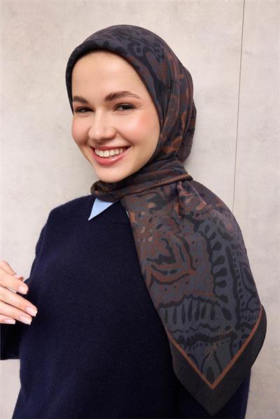 Viskon Velora Eşarp Koyu Lacivert Antik Desenli Tok Duruşlu 90x90