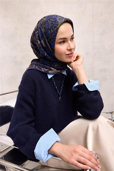 Viskon Velora Eşarp Gece Mavisi Antik Desenli Tok Duruşlu 90x90