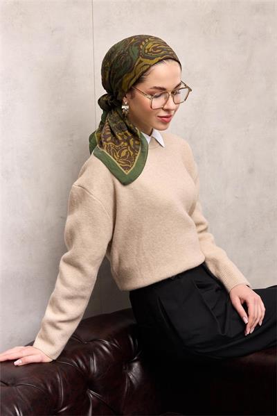 Viskon Velora Eşarp Yeşil Antik Desenli Tok Duruşlu 90x90