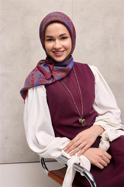 Viskon Velora Eşarp Kiremit Tonlu Antik Desenli Tok Duruşlu 90x90