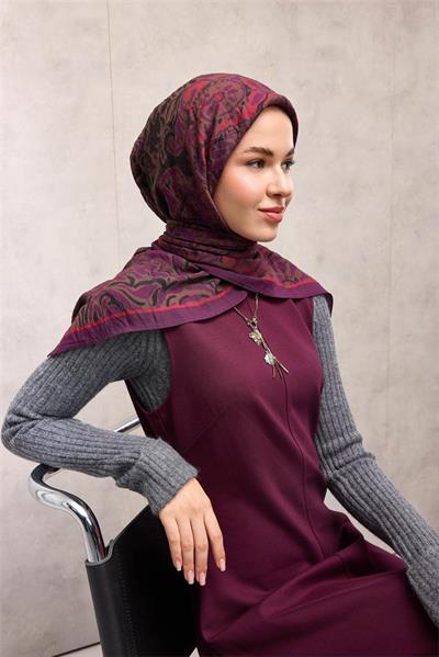 Viskon Velora Eşarp Erik Moru Antik Desenli Tok Duruşlu 90x90