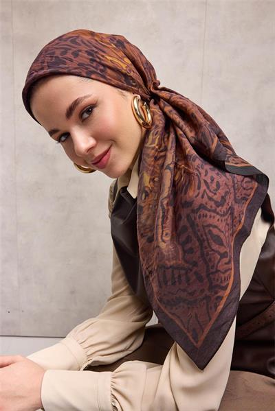 Viskon Velora Eşarp Koyu Mürdüm Antik Desenli Tok Duruşlu 90x90