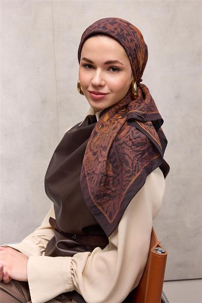 Viskon Velora Eşarp Koyu Mürdüm Antik Desenli Tok Duruşlu 90x90