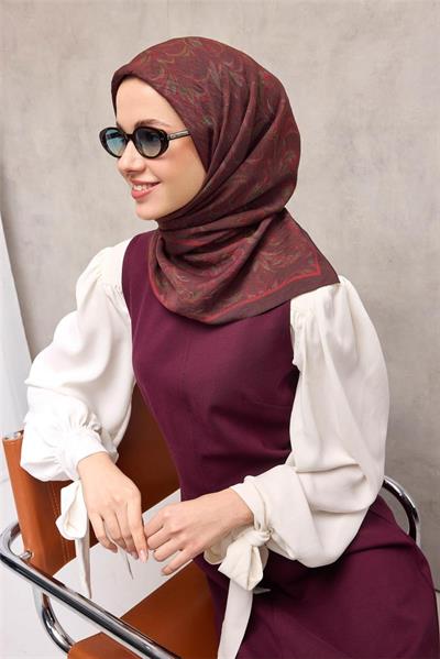 Viskon Velora Eşarp Koyu Mürdüm Tonlu Barok Floral Desenli Tok Duruşlu 90x90