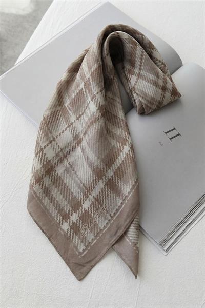 Viskon Velora Eşarp Ekose Desenli Latte Tok Duruşlu Dört Mevsim 90x90