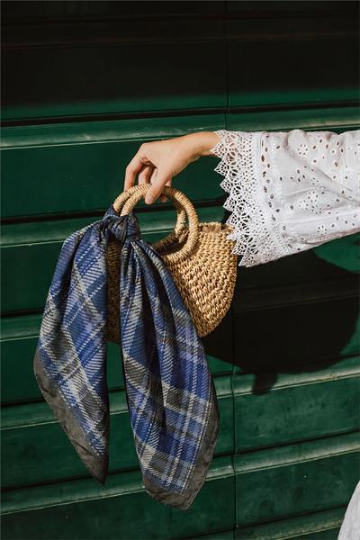 Viskon Velora Eşarp Duman Ekose Desenli Tok Duruşlu Kaymaz 90x90