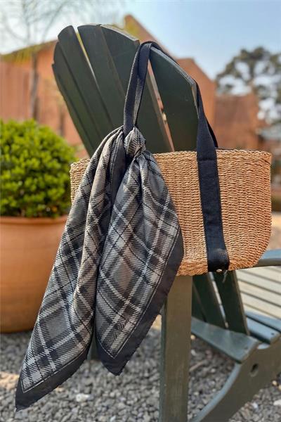 Viskon Velora Eşarp Füme Ekose Desenli Tok Duruşlu Kaymaz 90x90