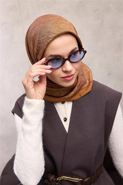 Viskon Velora Eşarp Nergis Labirent Desenli Tok Duruşlu Kaymaz 90x90