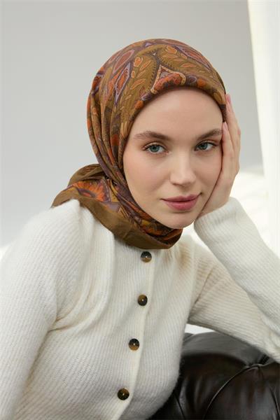 Viskon Velora Eşarp Kına Yeşili Çok Renkli Desenli Tok Duruşlu 90x90