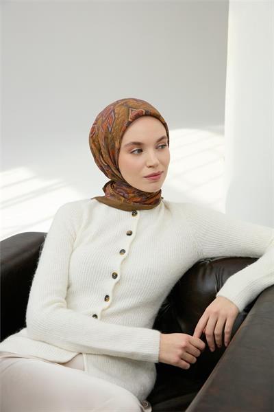 Viskon Velora Eşarp Kına Yeşili Çok Renkli Desenli Tok Duruşlu 90x90