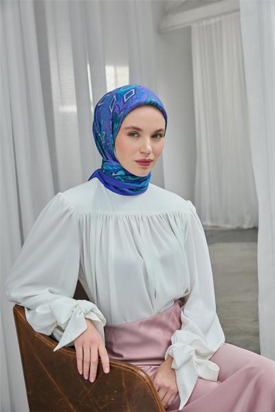 Viskon Velora Eşarp Mor-Turkuaz Desenli Kaymaz Tok Duruşlu 90x90