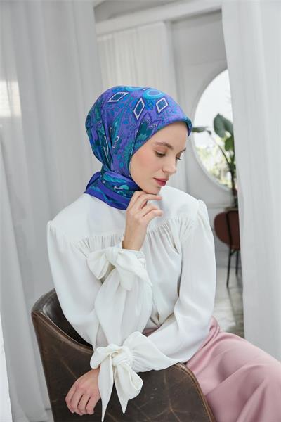 Viskon Velora Eşarp Mor-Turkuaz Desenli Kaymaz Tok Duruşlu 90x90