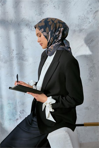 Viskon Velora Karışımlı Eşarp Antrasit-Koyu Lacivert Tonlu Desenli Tok Duruşlu
                90X90