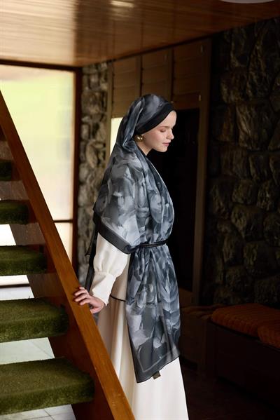 Winter Bloom Qupra Şal 30002